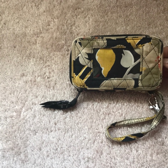 vera bradley wristlet with phone holder